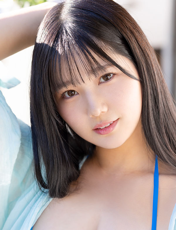 純白彩永(ましろ さな)个人资料照片